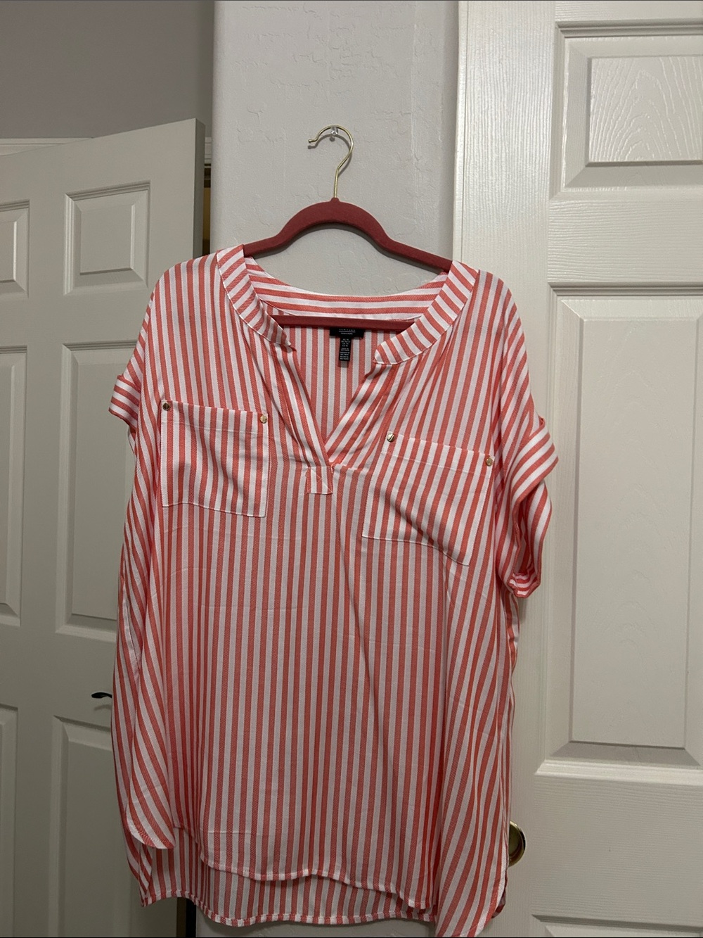 Jones New York Coral and White Striped V-Neck Pocket Tunic